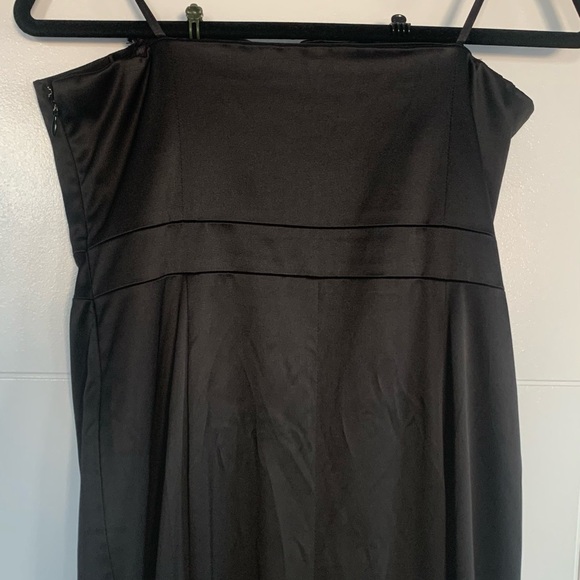 LE CHÂTEAU LONG BLACK DRESS - Picture 1 of 8